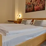 Kachelburg Hotel