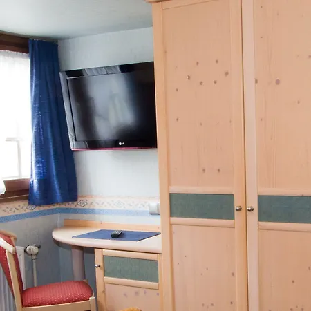 Hotel-garni-kachelburg فندق ديبليخ