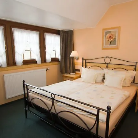 Kachelburg 3*