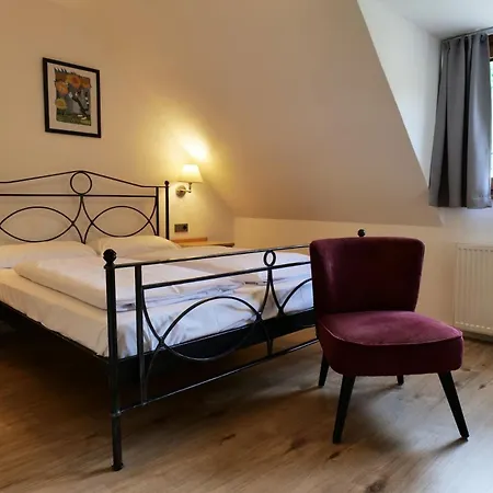 Kachelburg 3*