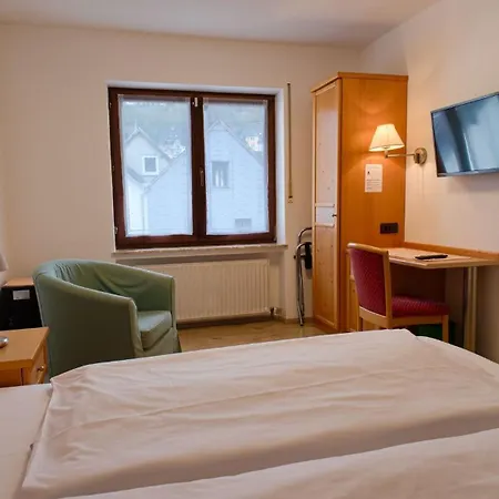 Hotel-garni-kachelburg