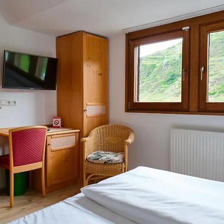 Hotel-garni-kachelburg