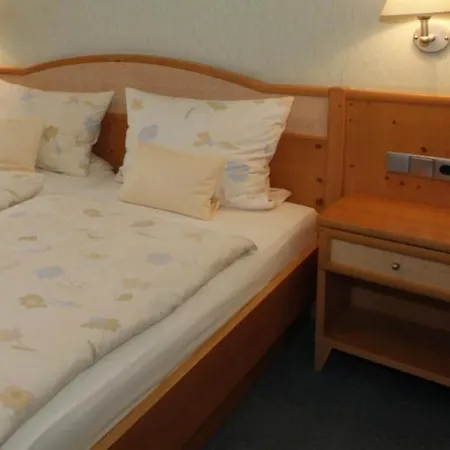 Hotel-garni-kachelburg 3* ディーブリヒ