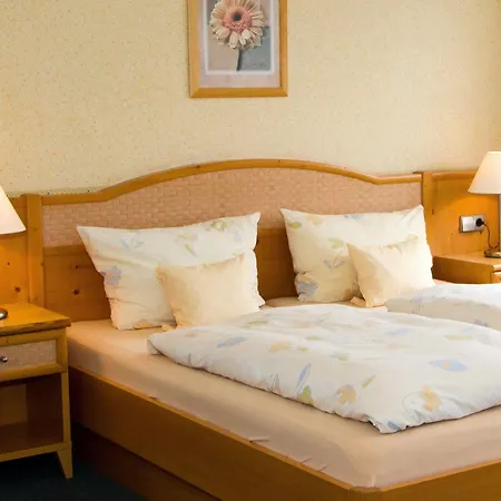Hotel-garni-kachelburg